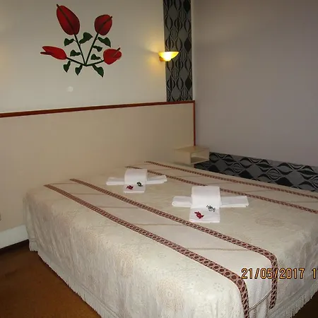 Penzion Residencial Pimenta 2*